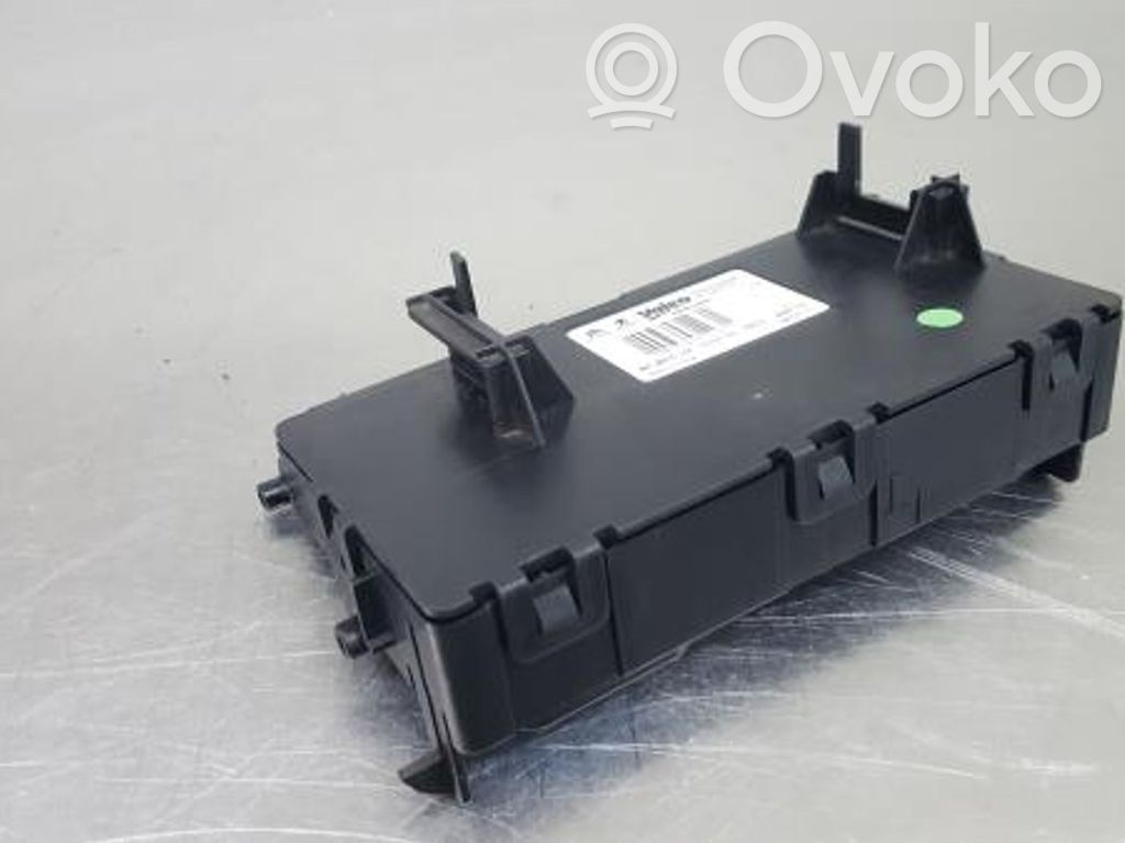 Citroen C4 II Komforta modulis 