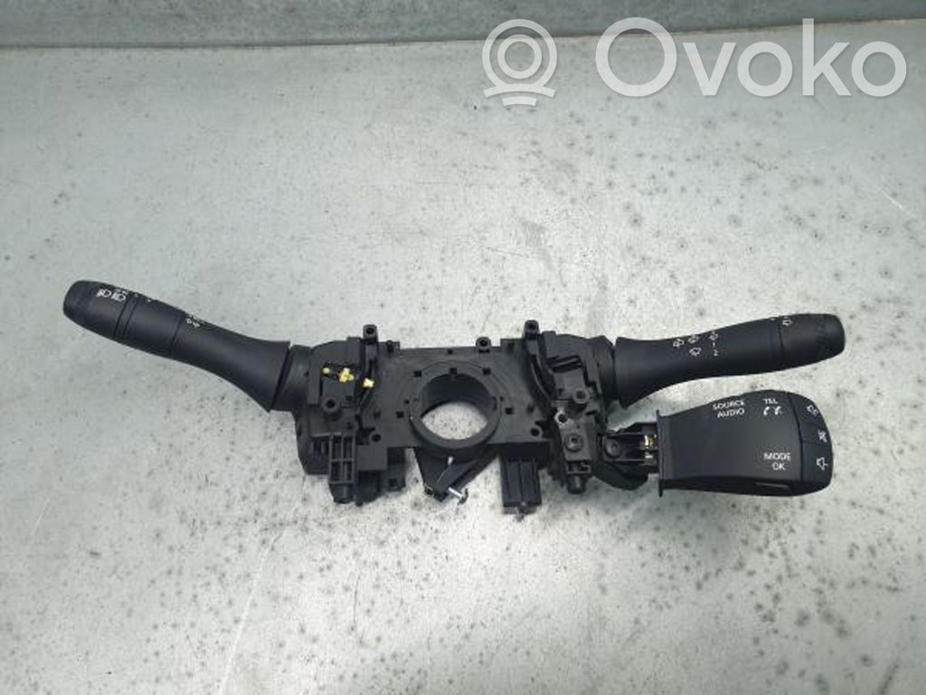 Dacia Duster II Otros interruptores/perillas/selectores 