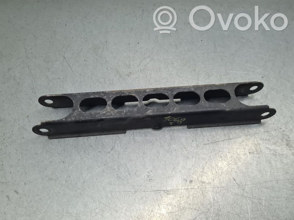 Rear control arm   3332676347703,103532