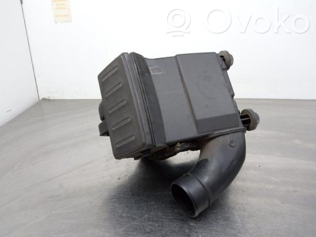 Renault Clio III Obudowa filtra powietrza 