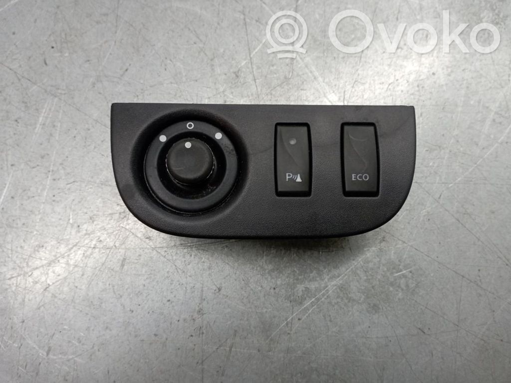 Interruptor del espejo lateral   684937116R,684937535R,ECO,PARKASSIST