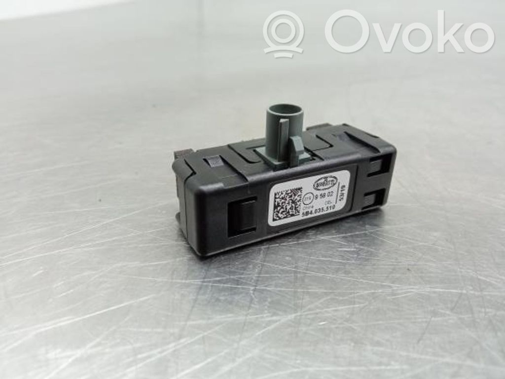 Pystyantennivahvistin   5B4035510,95802,AERIALANTENA,ANTENAWLAN,MOBILEPHONEANTENA