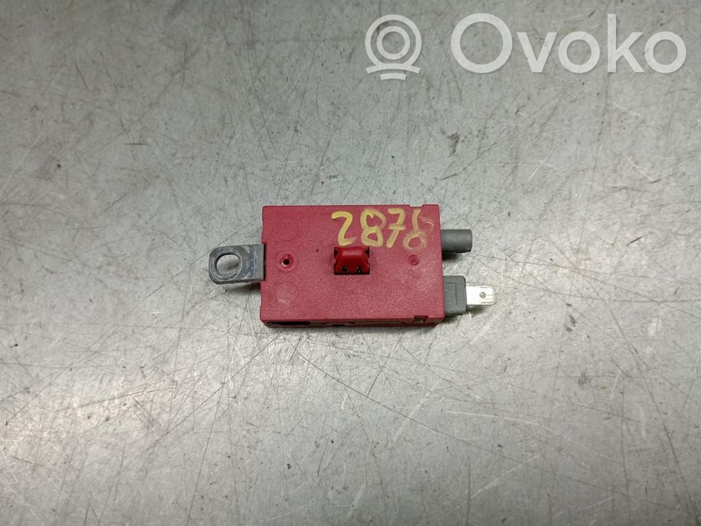 Antenos stiprintuvas   FK7218C847AA,20150828