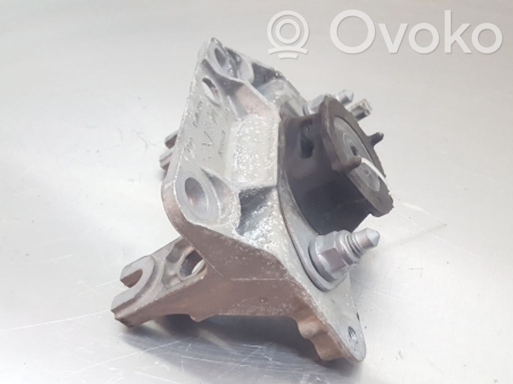 Engine mount bracket   112222643R,A4532410221