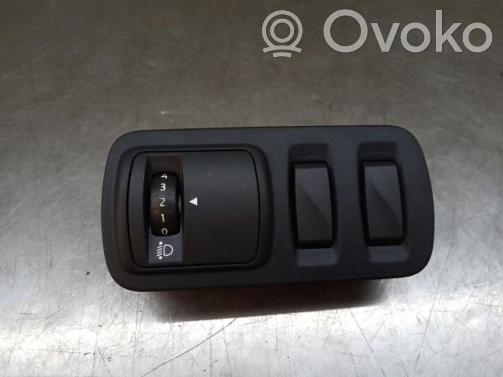 Multifunctional control switch/knob   251635477R,00175358,REGULADORDELUZES