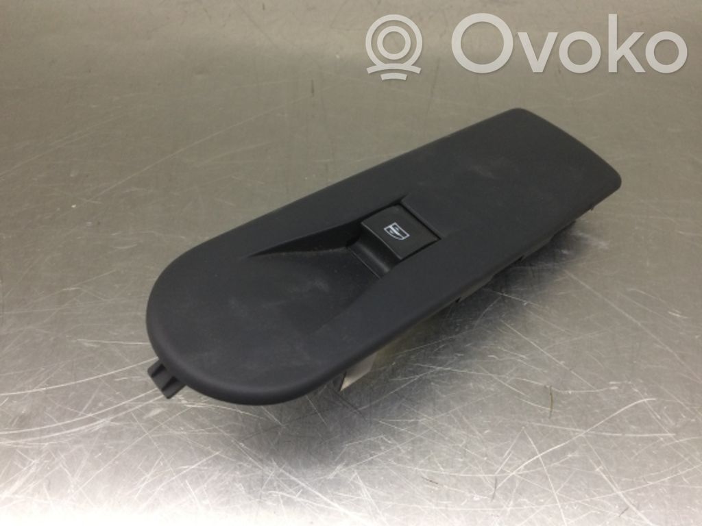Renault Clio IV Electric window control switch 