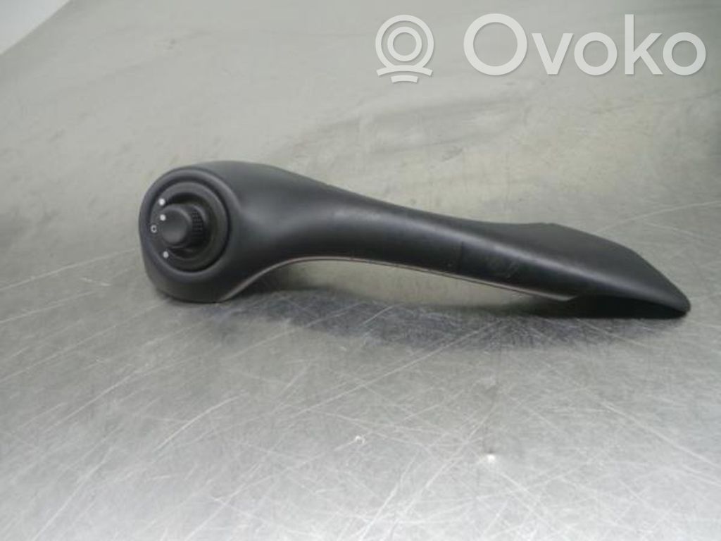 Wing mirror switch
