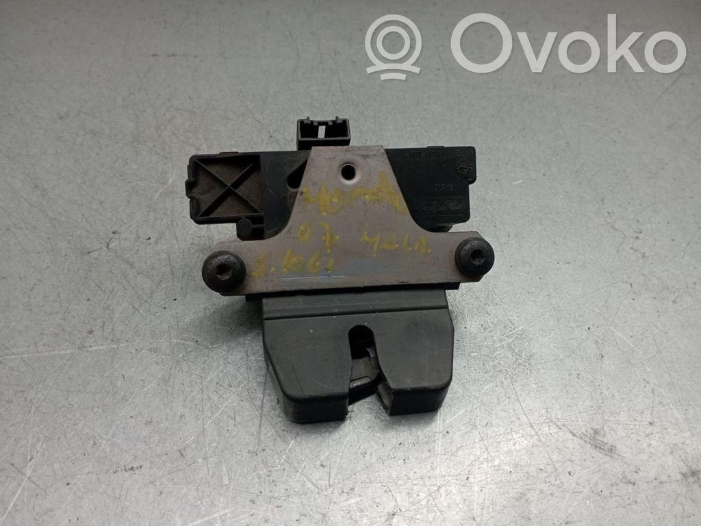 Ford Mondeo MK IV Aizmugurējā pārsega slēdzene (ārpusē) 