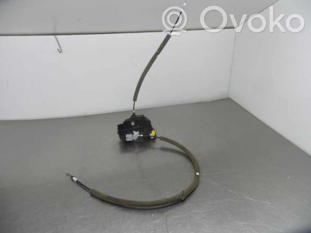 Nissan Qashqai Etuoven lukko 