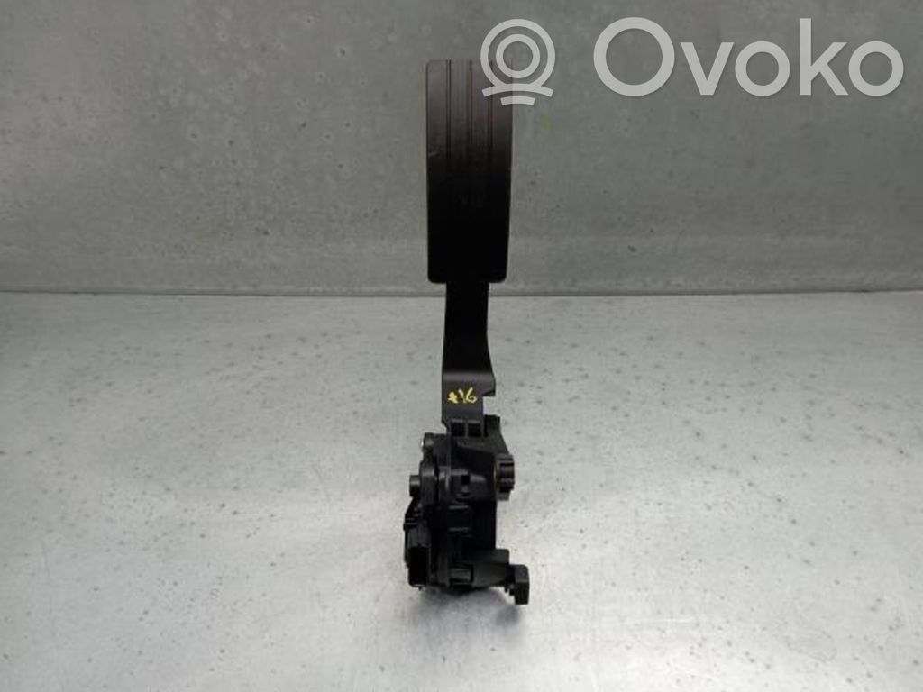 Accelerator throttle pedal   6PV00997807,180029347R