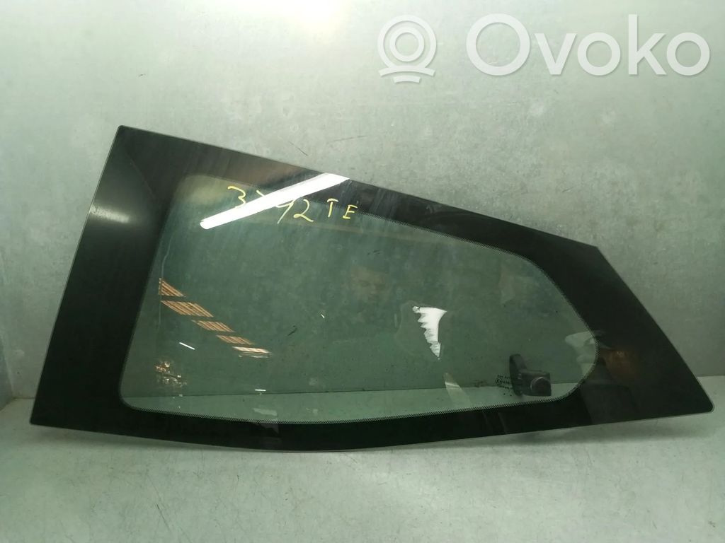 Toyota Aygo AB40 Takaoven ikkunalasi