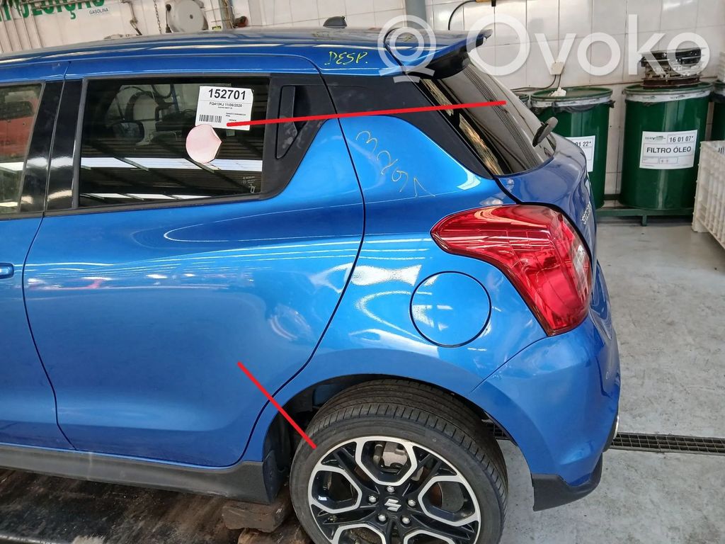 Panel lateral trasero