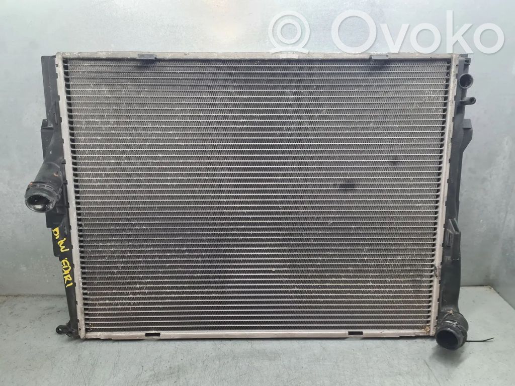 Aušinimo skysčio radiatorius   752193102,3110665,752325710,75592739P,9303703