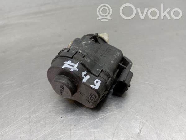 Renault Megane II Motorino di regolazione assetto fari 