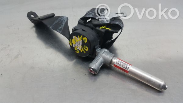 Volvo S40 Cinturón trasero 
