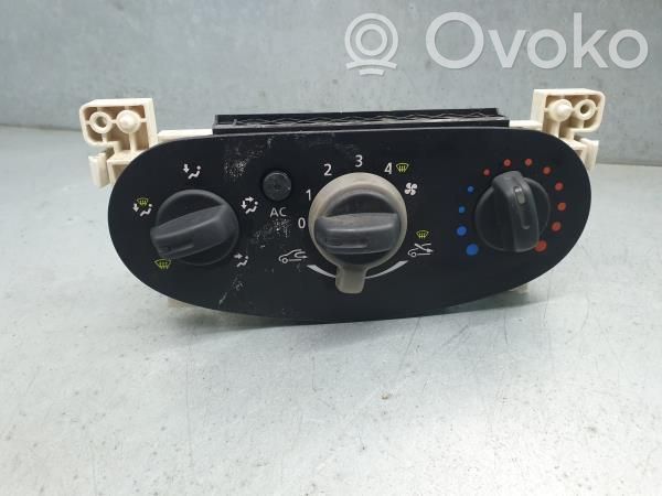 Dacia Duster Climate control unit 