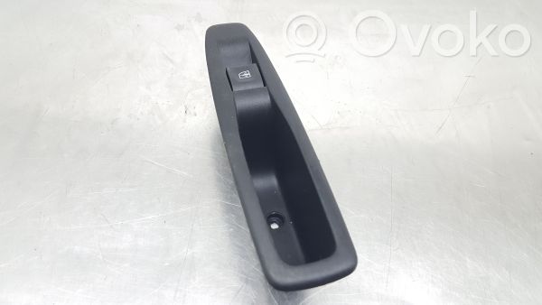 Electric window control switch   829614619R