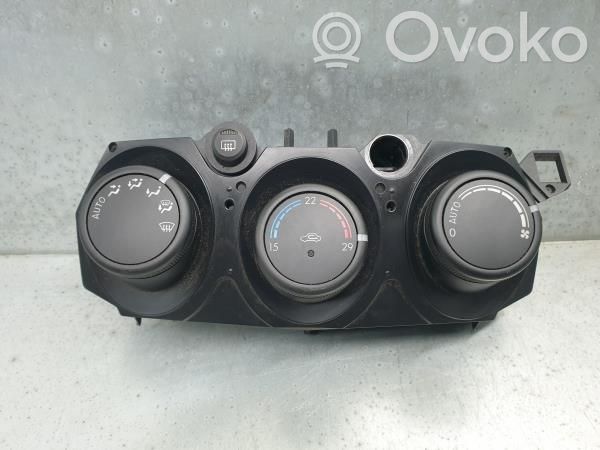 Mazda 2 Climate control unit 