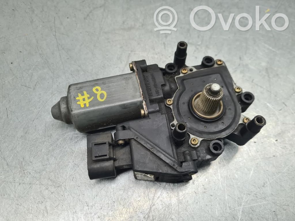 Silnik regulatora szyby drzwi przednich   113846113,0507190245