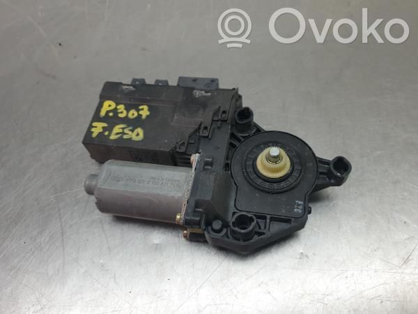 Peugeot 307 Silnik regulatora szyby drzwi przednich 