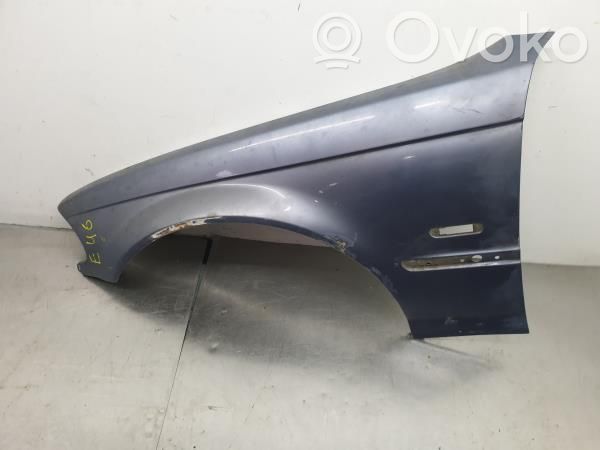 BMW 3 E46 Spārns 