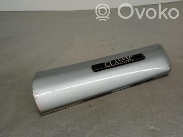 Mercedes-Benz E W210 Rivestimento del pannello parte angolare del paraurti anteriore 