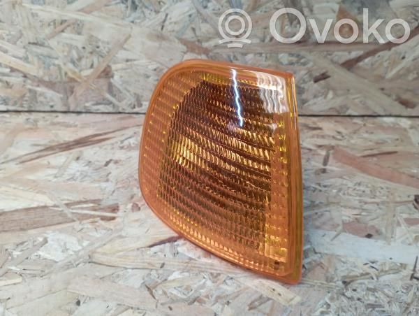 Volkswagen Polo III 6N 6N2 6NF Front bumper turn signal 