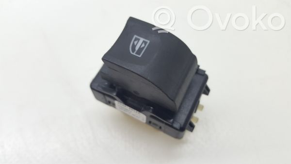 Electric window control switch   254218614R,10023674