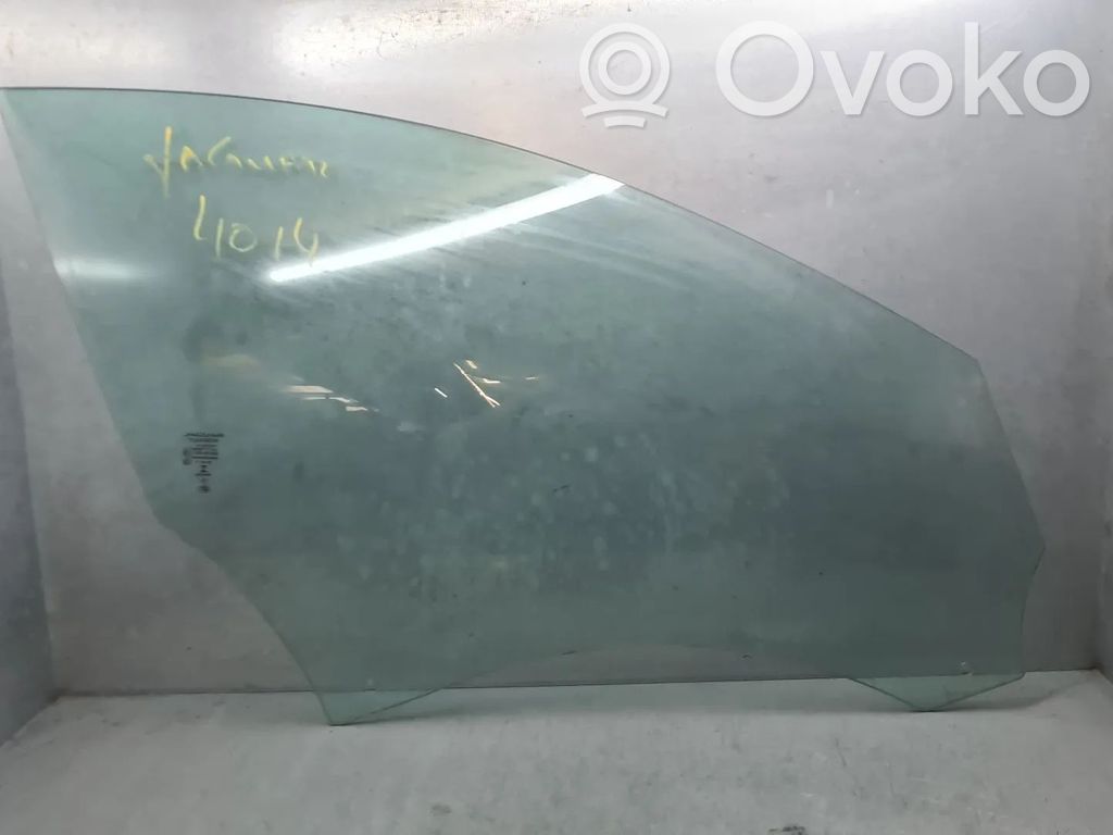 Jaguar XF X250 Vetro del finestrino della portiera anteriore - quattro porte