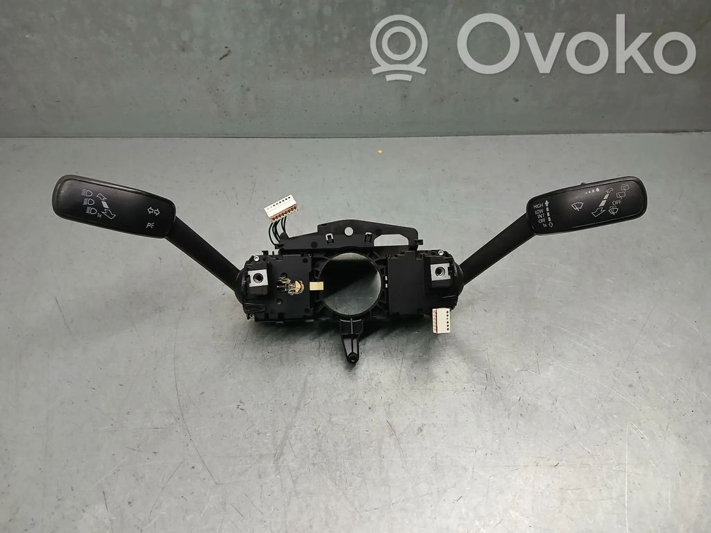 Volkswagen Golf VII Otros interruptores/perillas/selectores 
