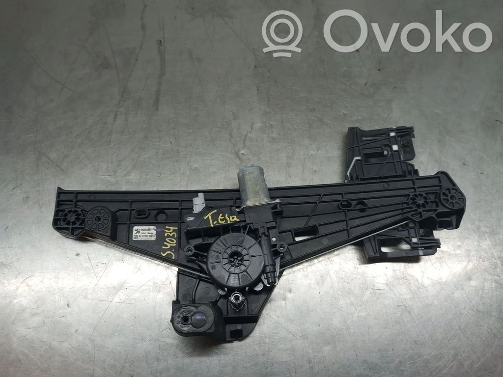 Peugeot 2008 II Meccanismo di sollevamento del finestrino posteriore senza motorino 