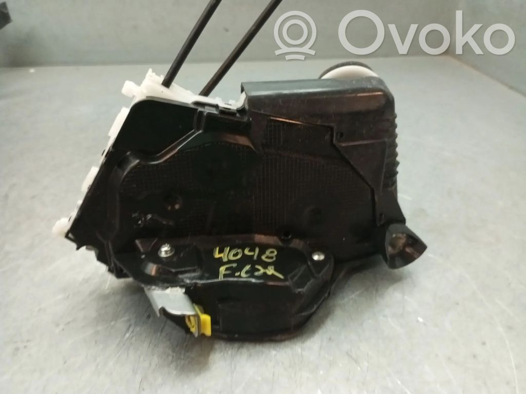 Toyota Yaris Încuietoare ușă față 