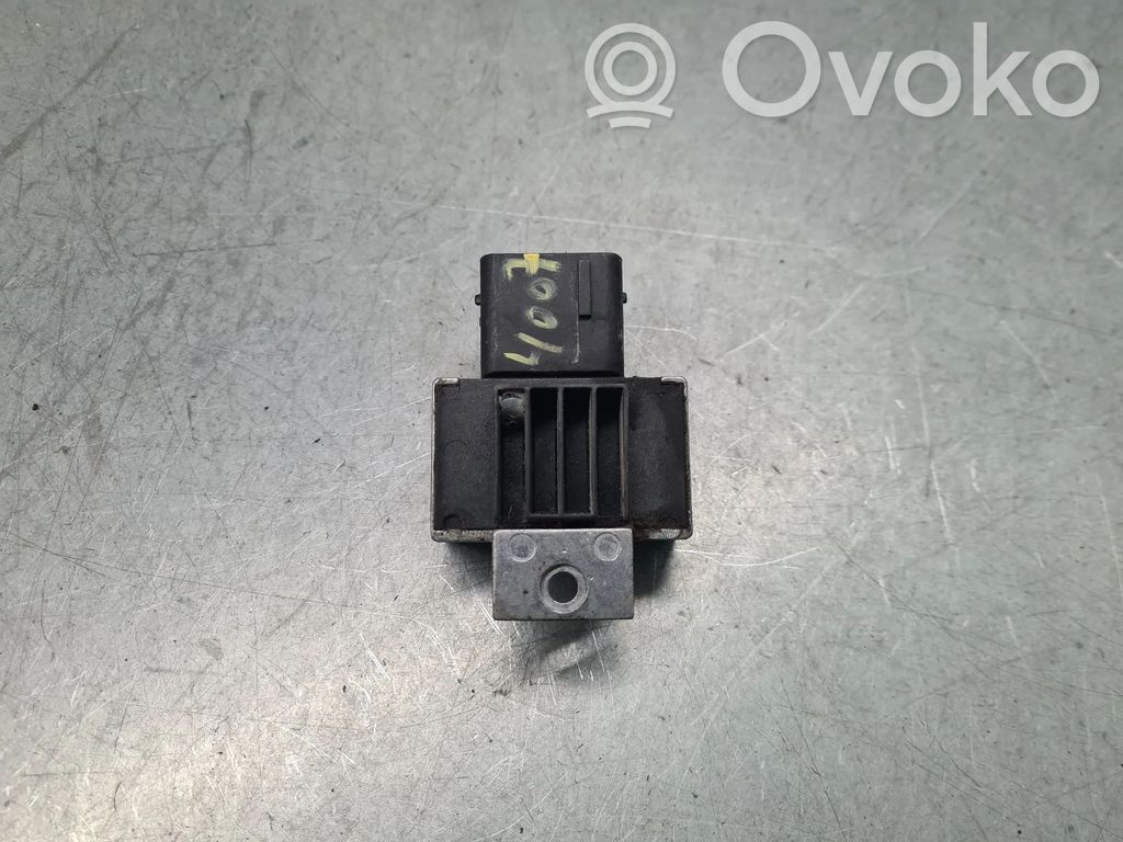 Renault Master III Przekaźnik / Modul układu ogrzewania wstępnego 