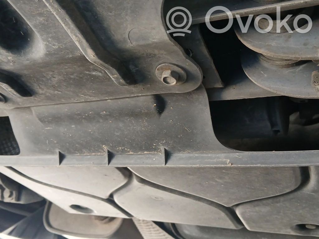 Ford Focus Задняя траверса 