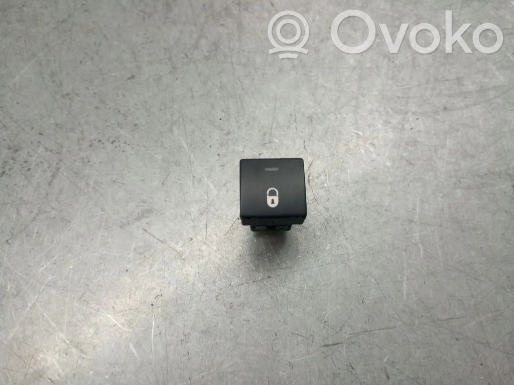 Botón interruptor de bloqueo de puertas   96582880XT