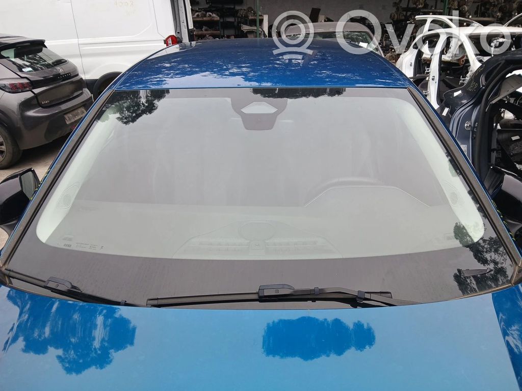 Peugeot 408 II Front windscreen/windshield window 