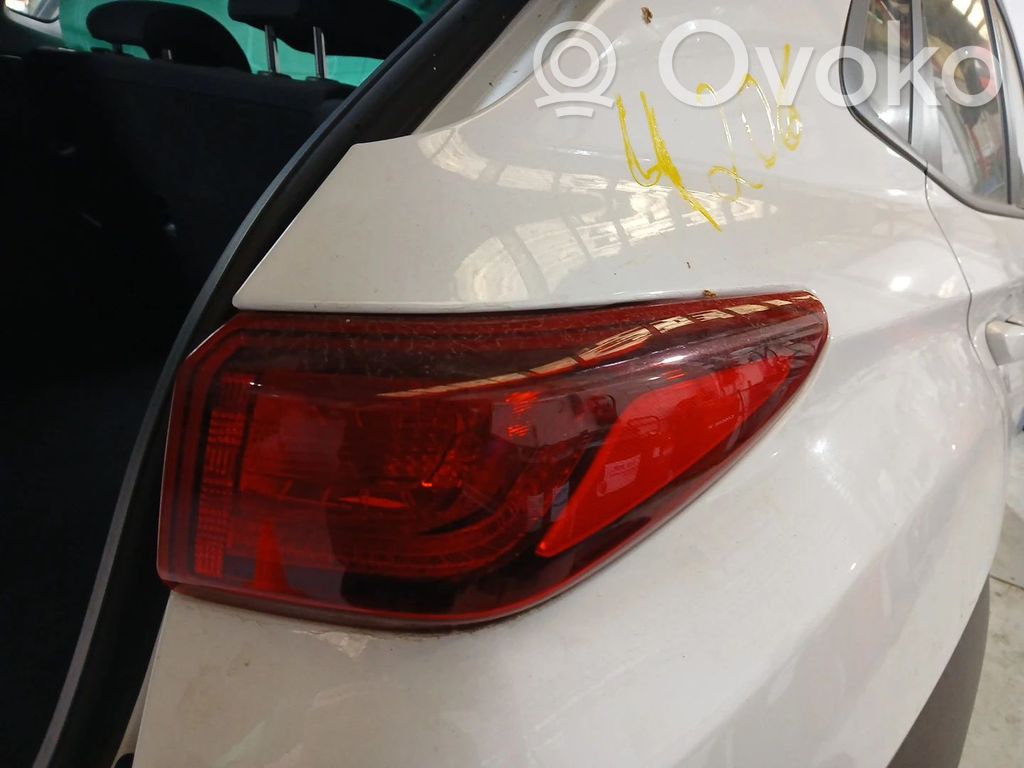 Hyundai Kona I Lampă spate în caroserie