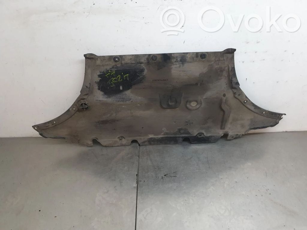 Unterfahrschutz Unterbodenschutz Motor
