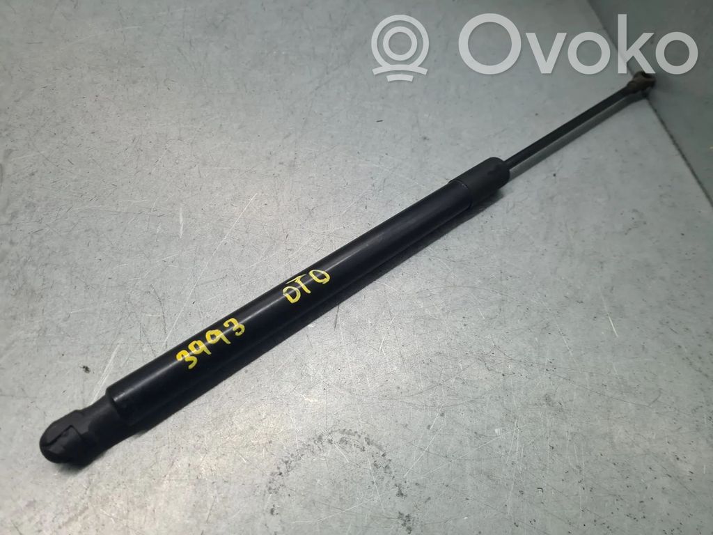 Volkswagen Golf VII Amortyzator klapy tylnej bagażnika 