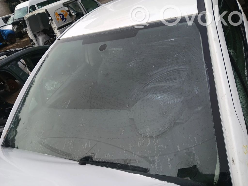 Citroen C3 Front windscreen/windshield window 