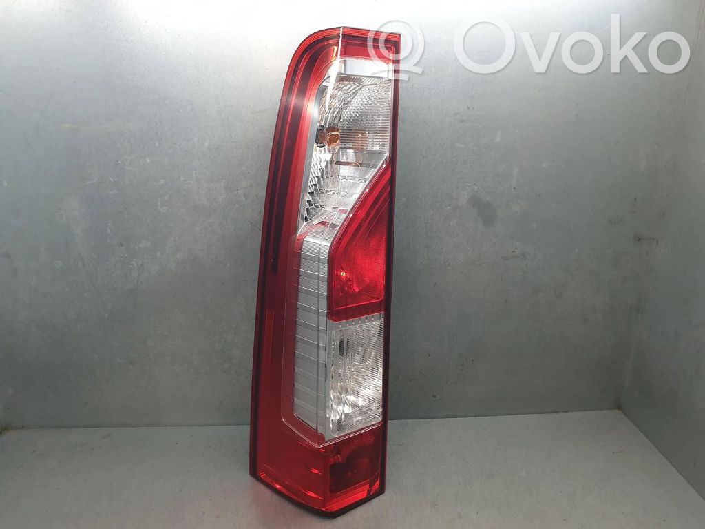 Renault Master III Lampă spate în capacul portbagajului 