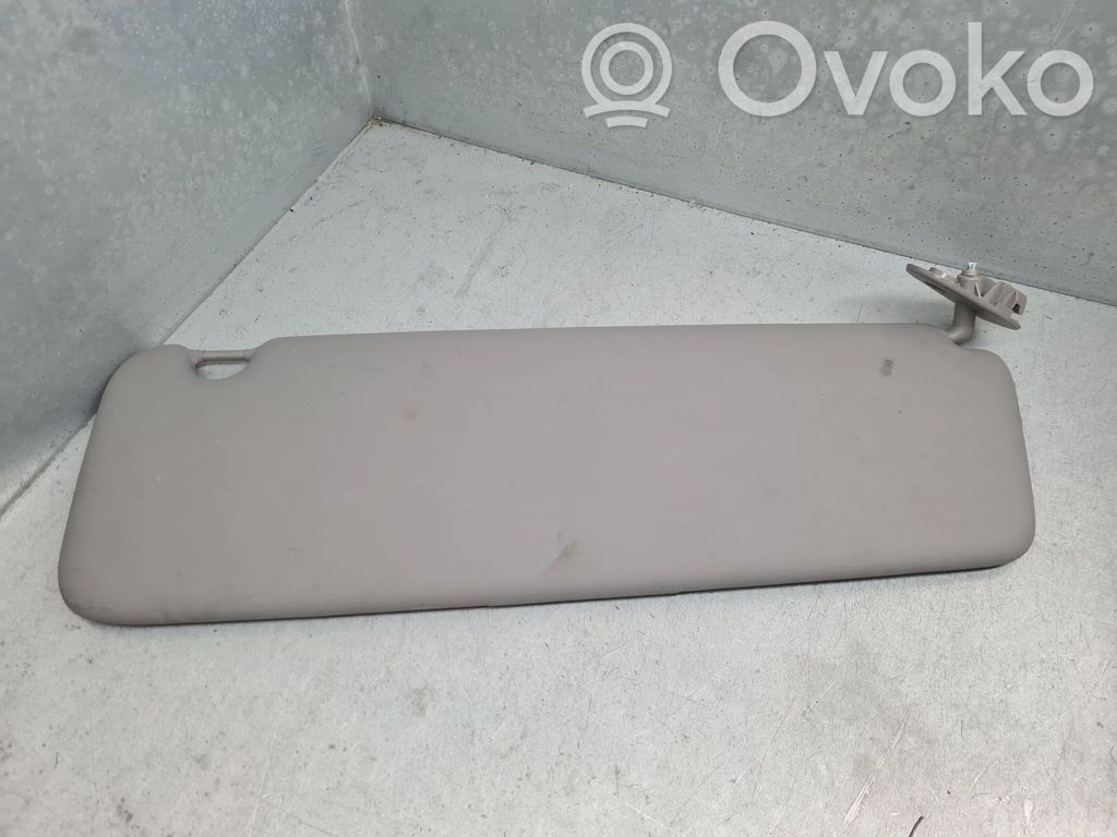 Sun visor