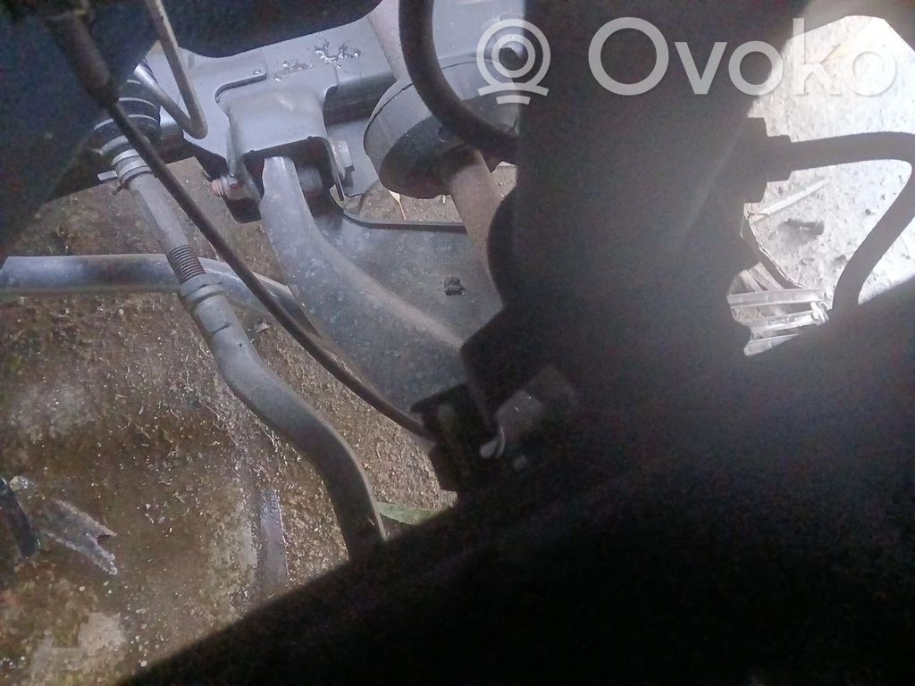 Dacia Sandero Wahacz przedni 