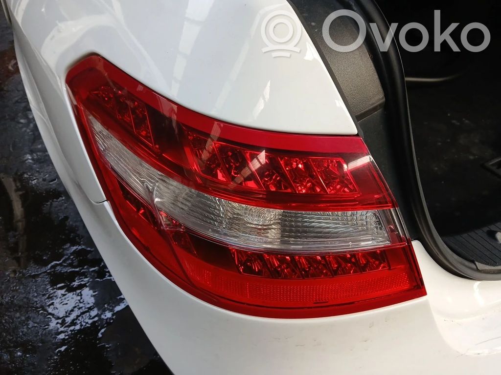 Tailgate rear/tail lights   2128200164,2129066601,A2128200164,A2129066601