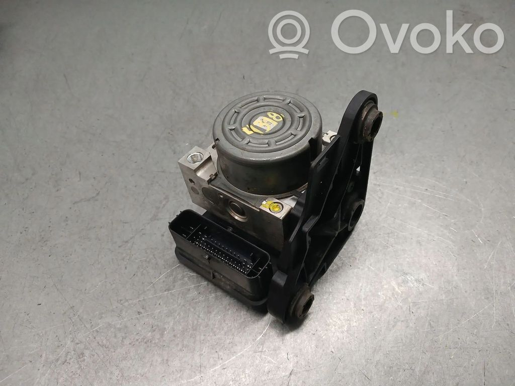 Volkswagen Golf VII ABS Blokas 
