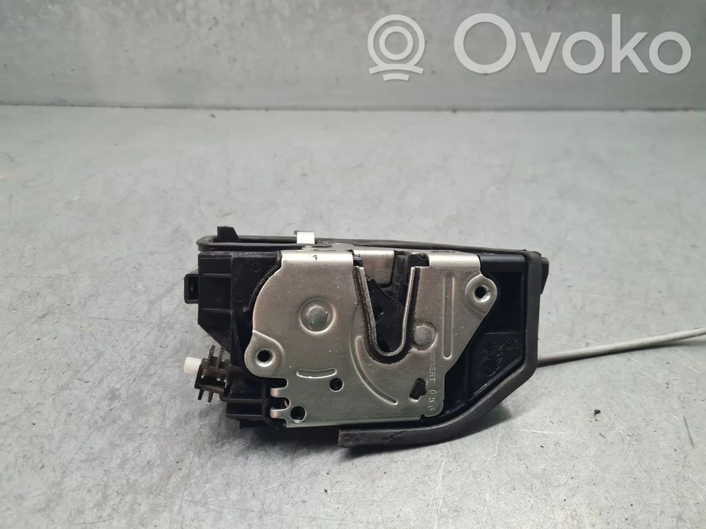 BMW 1 F20 F21 Zamek drzwi przednich 