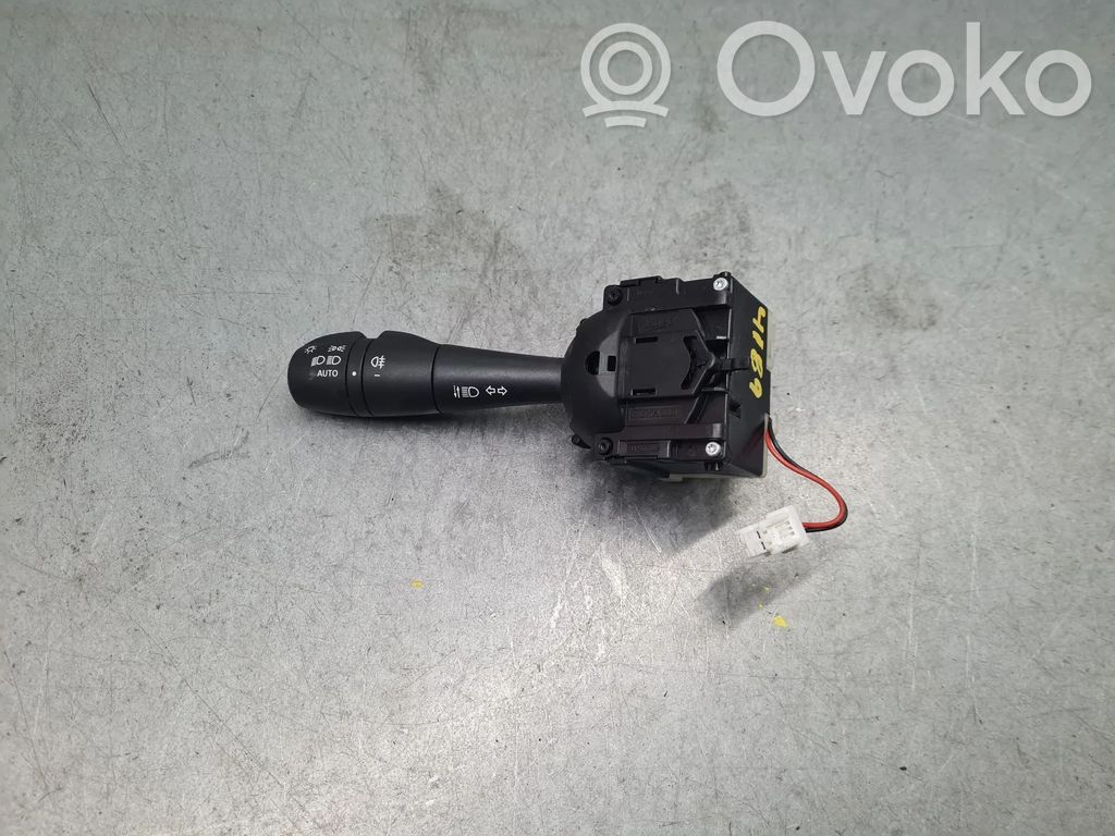 Renault Twingo III Interruptor/palanca de limpiador de luz de giro 