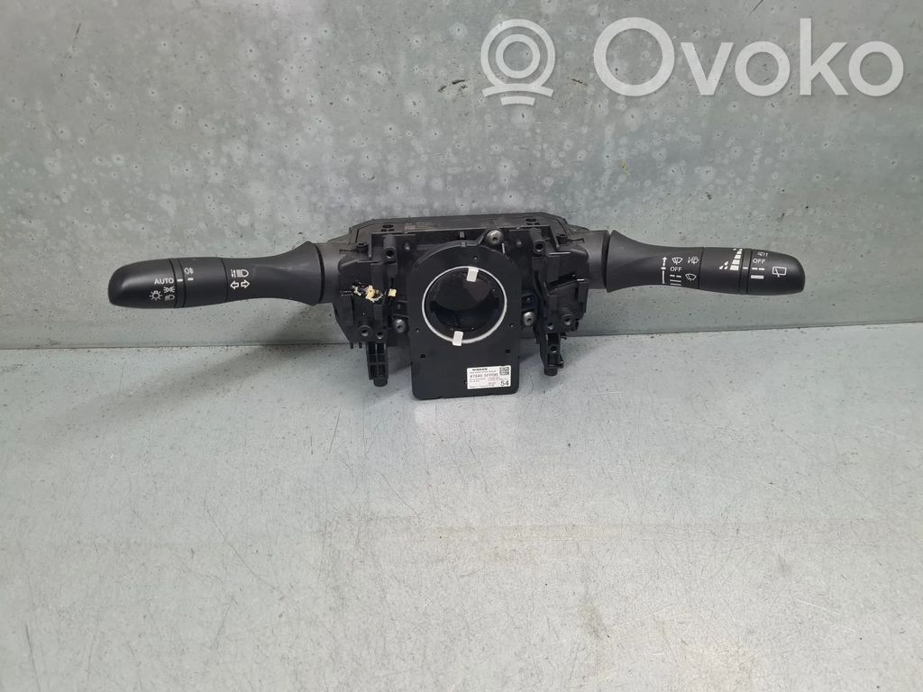 Nissan Micra K14 Altri interruttori/pulsanti/cambi 