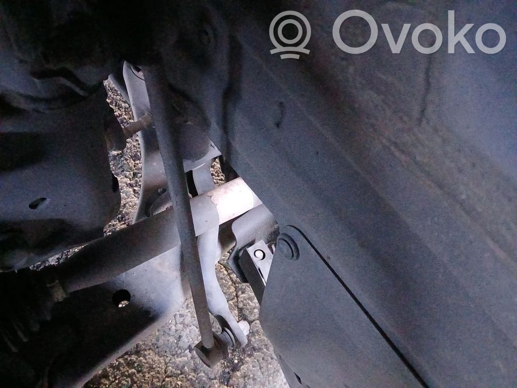 Toyota Avensis T270 Front control arm 
