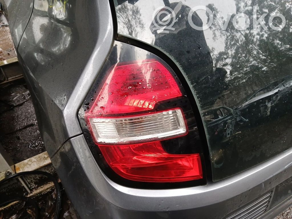 Renault Twingo III Takaluukun takavalot 